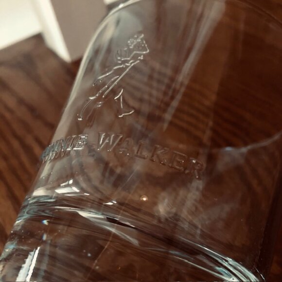 2 Johnnie Walker Whisky Rocks Glasses with Embossed details and prism bottoms - Picture 5 of 16